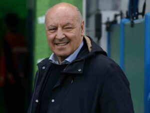Giuseppe Marotta sorride e fa l'occhiolino