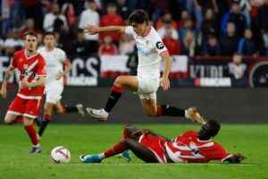 Juanlu Sanchez in azione in Liga con il Siviglia