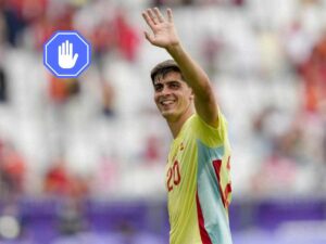 Juanlu Sanchez saluta i tifosi