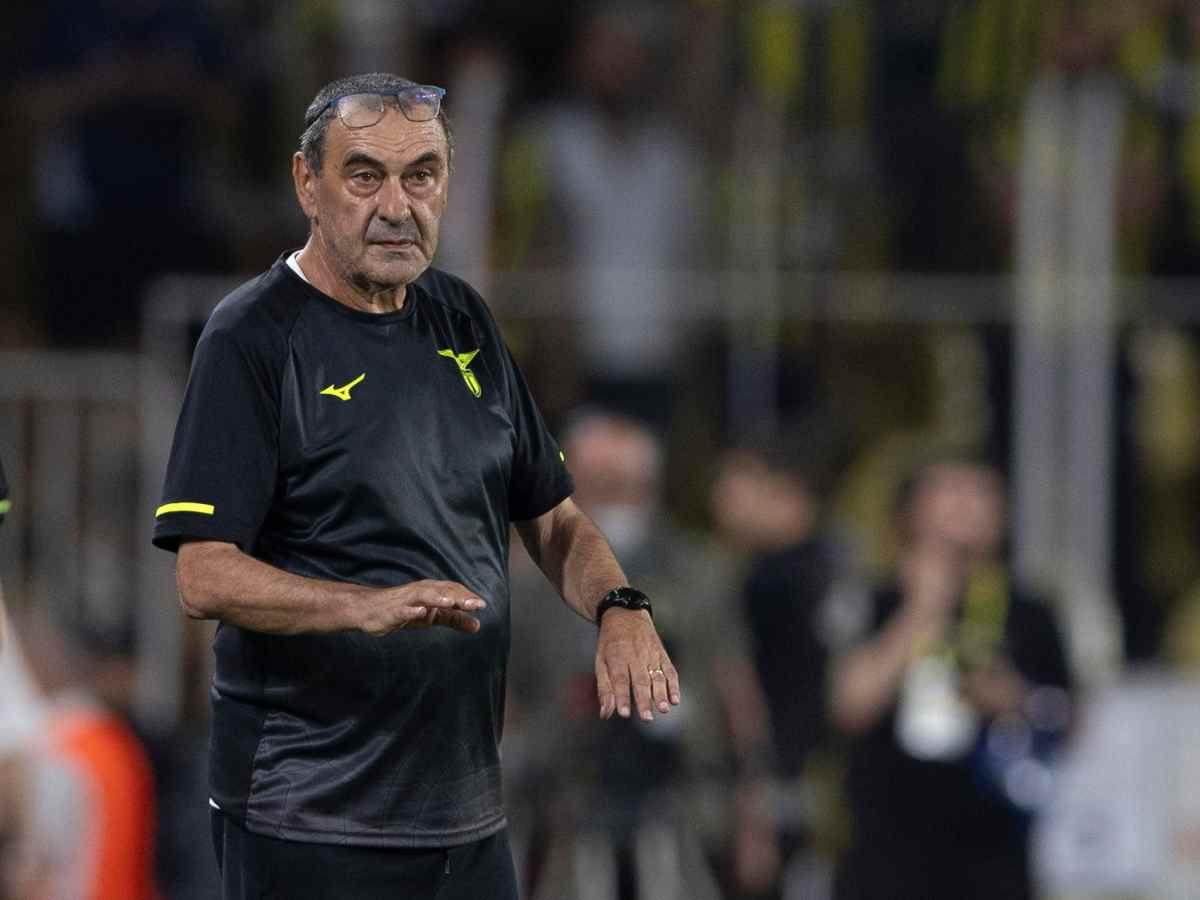 Maurizio Sarri dà indicazioni dalla panchina