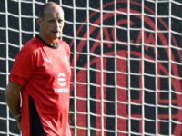 Max Allegri pensieroso