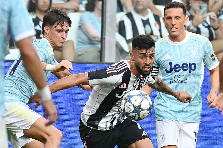 Nico Gonzalez in azione con la maglia della Juve
