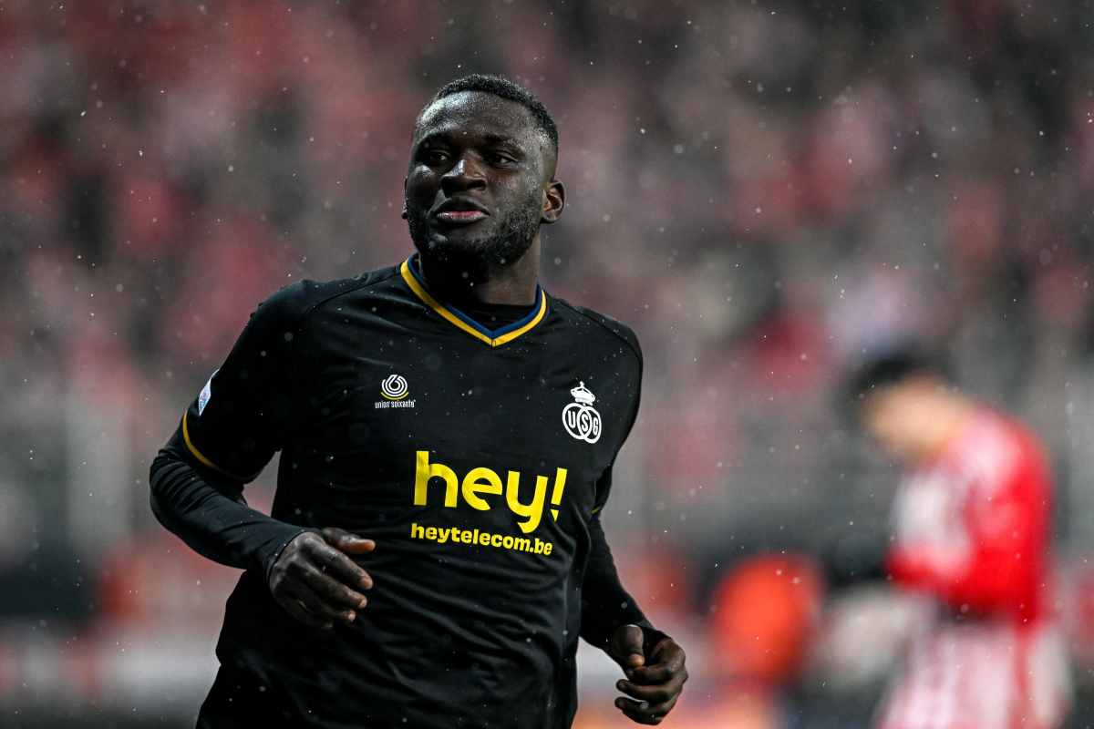 Victor Boniface con la maglia dell'Union Saint Gilloise 