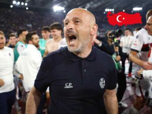Vincenzo Italiano e la bandiera della Turchia