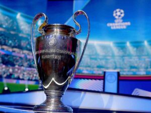 Coppa della Champions League in esposizione