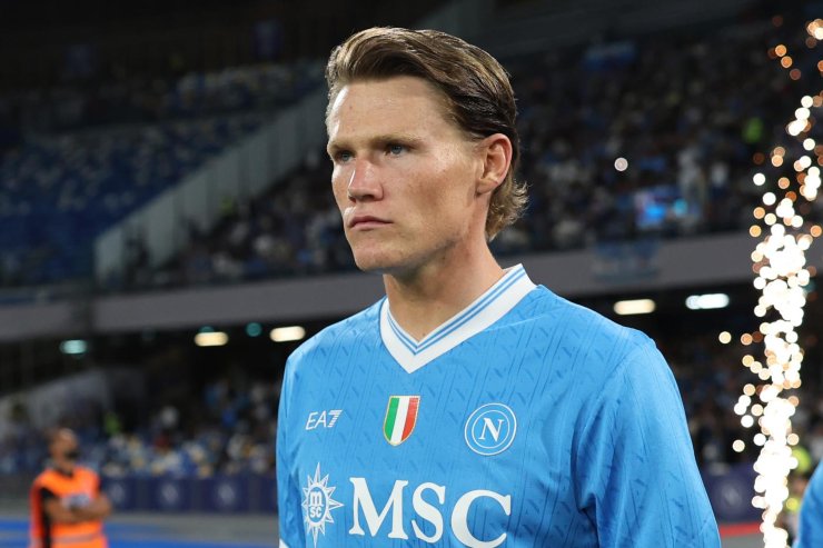 Scott McTominay entra in campo