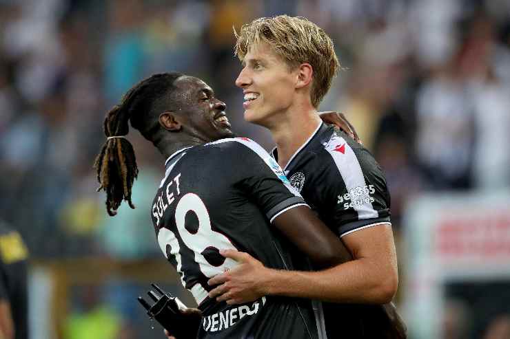 Oumar Solet e Kristensen esultano dopo un gol
