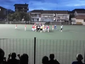 Rissa di Collegno dove un portiere 13enne è stato picchiato da un 40enne