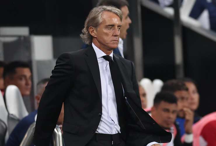 Roberto Mancini concentrato