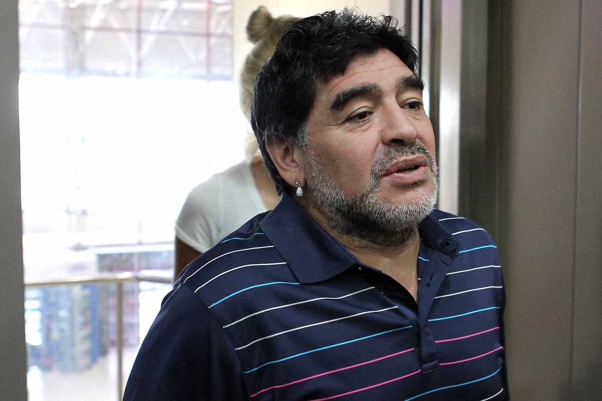 diego maradona riparte il processo sulla sua morte attenzione su cure e decisioni dei medici