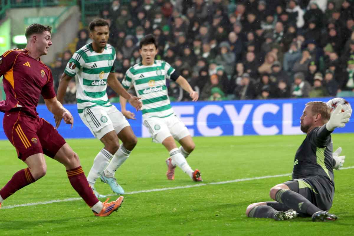 Evan Ferguson in gol contro il Celtic