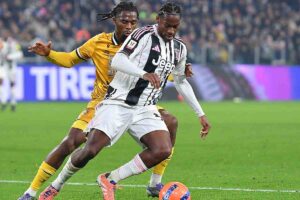 Jonathan David in azione contro l'Udinese