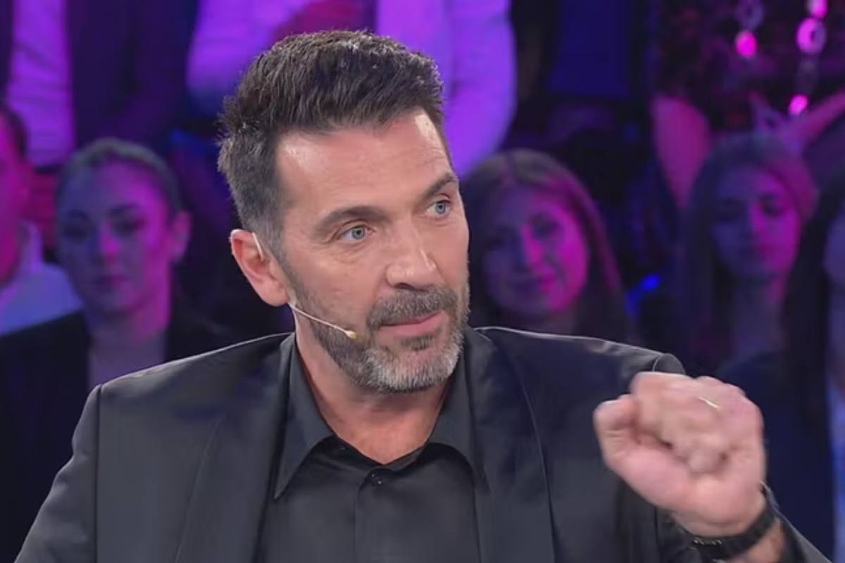 Gianluigi Buffon durante un intervento in TV