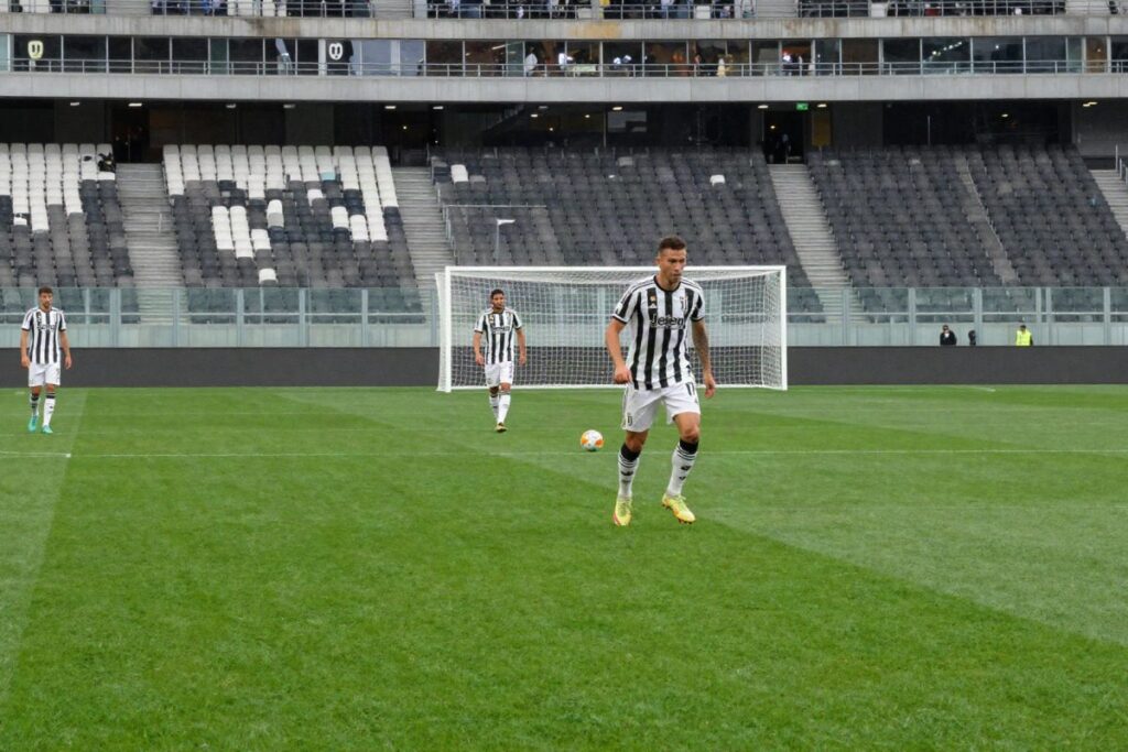 Critiche alla Juventus: dal sesto posto alla mediocrità